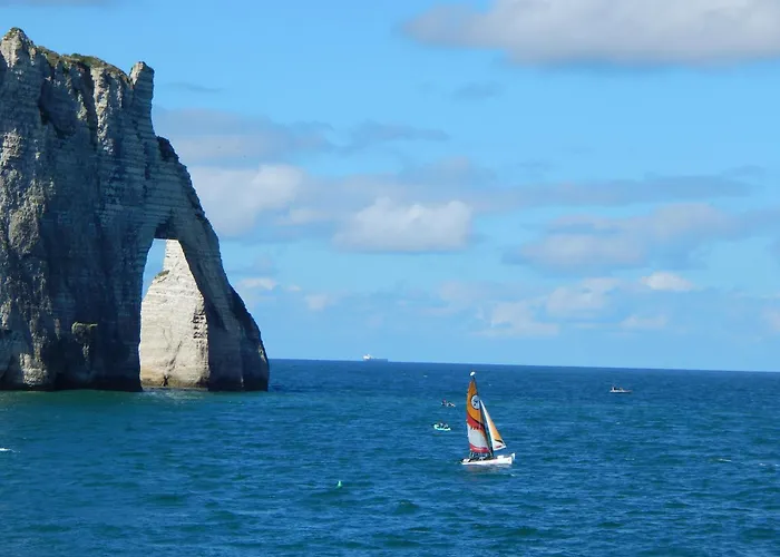 Les Vagues - Sejour Et Falaises Au Centre D'etretat Apartment *